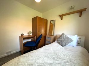 Photo 17- click for photo gallery